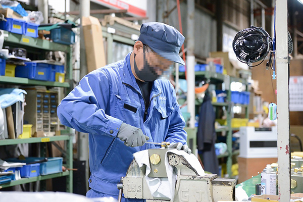 Photo of Japan factory operation check section