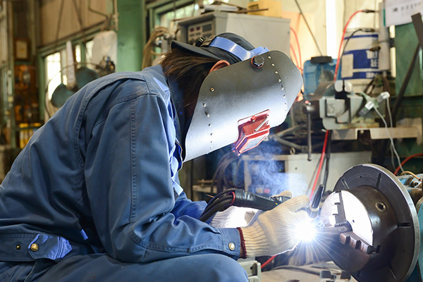 Photo of Japan factory welding work section